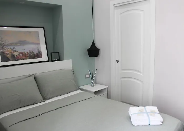 Residenza La Scala Alojamento de Acomodação e Pequeno-almoço Nápoles