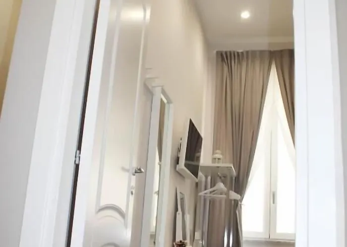 Residenza La Scala Alojamento de Acomodação e Pequeno-almoço Nápoles