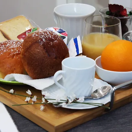 Residenza La Scala Bed & Breakfast 4*