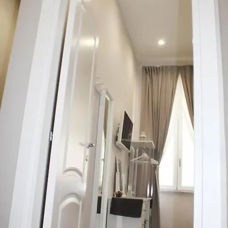 Residenza La Scala Bed & Breakfast Neapel