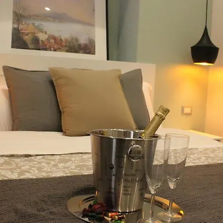 Bed & Breakfast Residenza La Scala Naples