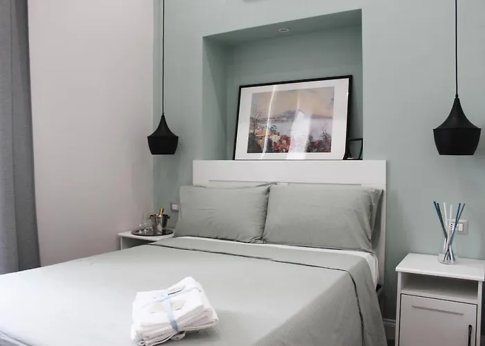 לינה וארוחת בוקר Residenza La Scala 4*